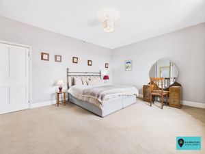 Bedroom- click for photo gallery